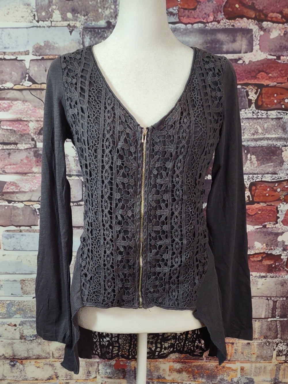 RXB  Zip Front High-low Top